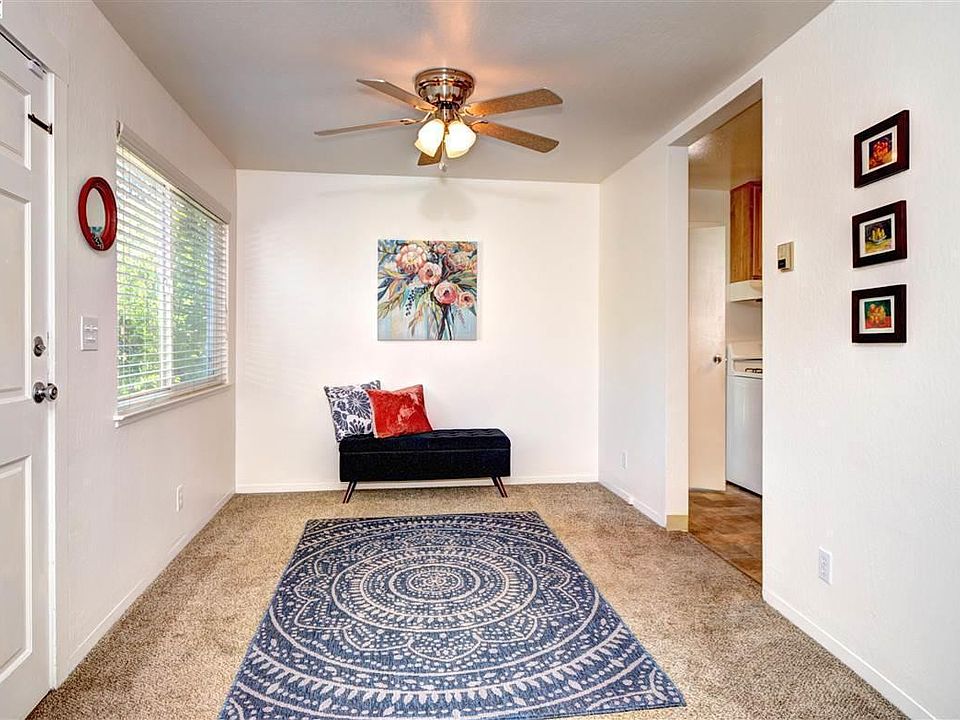 1st image of 592 Vasona Ave