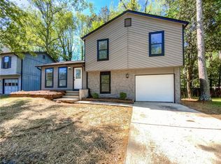 1529 Locust Log Way, Austell, GA