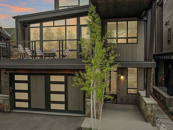 2nd image of 212 Frisco Street