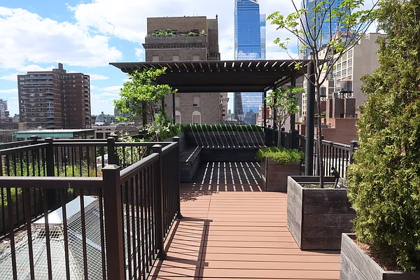 Rented by Maz Group NY | media 15