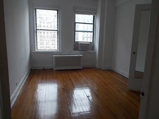 Rented by Pink Stone Realty LLC | media 32