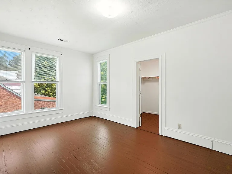 312 1st Ave — Photo 12