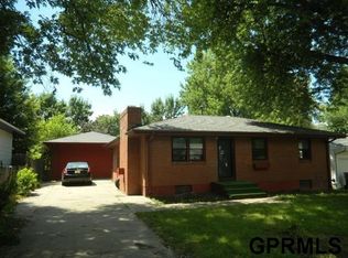 935 Butler Ave, Lincoln, NE 68521