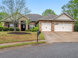 611 Hedgeapple Ln, Lyman, SC 29365