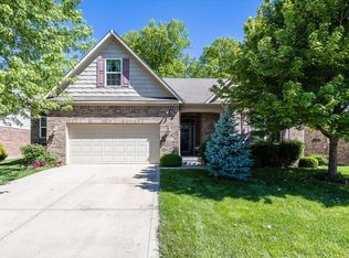 5674 Augusta Woods Dr, Plainfield, IN 46168
