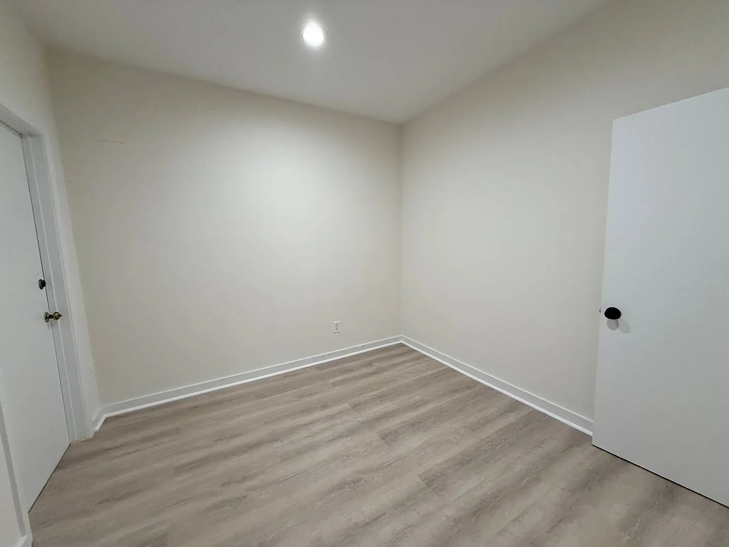 Charming 3 Bedroom — Photo 3
