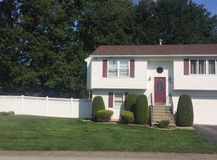 14 Jaffrey St, Johnston, RI 02919