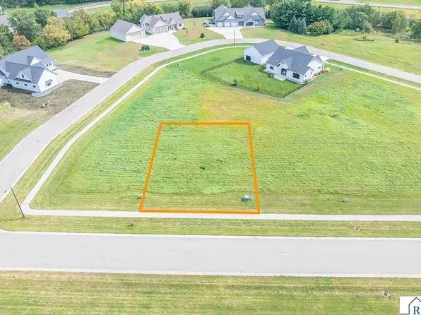 223 Double Eagle Dr, Mankato, MN 56001