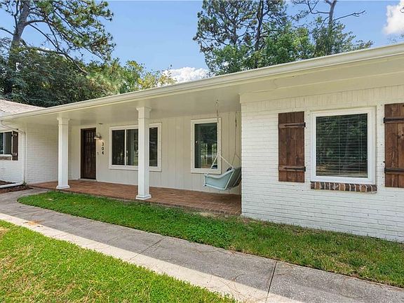 3rd image of 304 Patlynn Dr