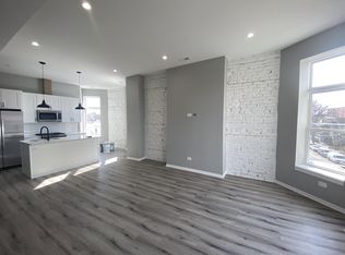 1647 North Fairfield Avenue, Chicago, IL 60647