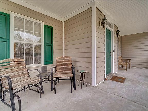 3rd image of 1618 Plantation Woods Way