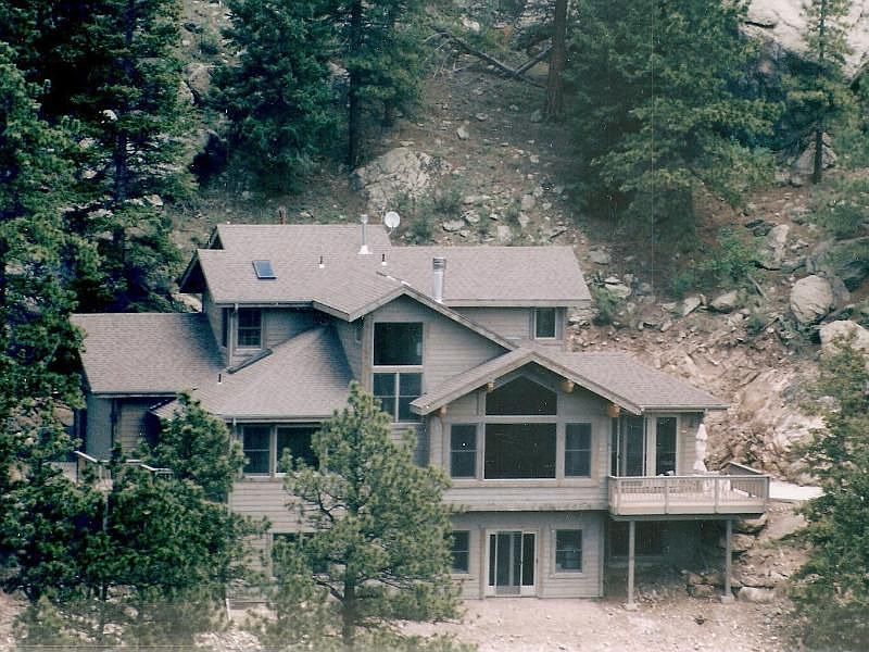 1st image of 135 Aspen Cir