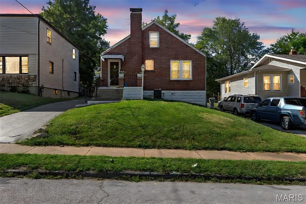 8920 Burton Ave photo 1