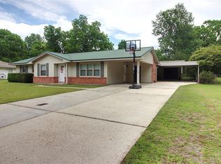 160 Choctaw Ln, Coosada, AL 36020