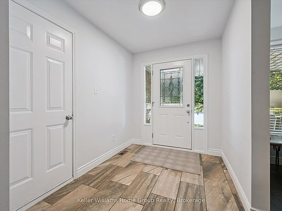 4th image of 284 Colborne St