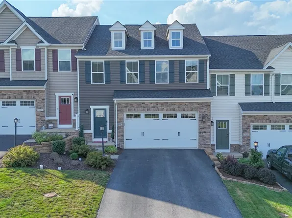 1449 Deer Creek Crossing Dr, Canonsburg, PA 15317