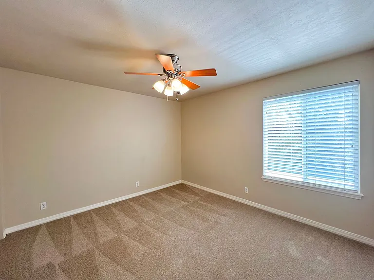2285 W Windchime Dr — Photo 29