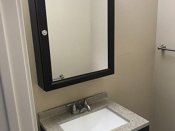 5th image of 815 Balboa Ave Unit 302