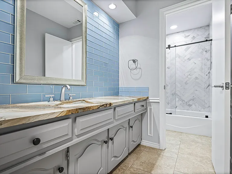 12927 Fall Manor Dr — Photo 32