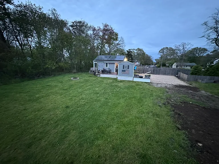 Sheridan Dr — Photo 3
