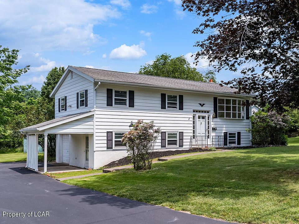 30 Fawn Dr, Dallas, PA 18612 Zillow