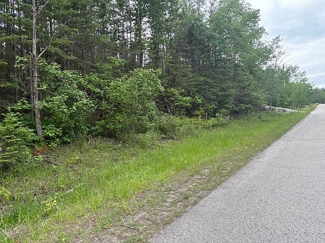 2nd image of 271 N North Bayshore Dr