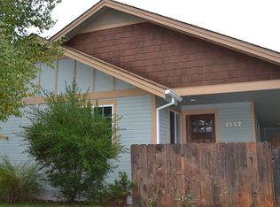 2869 SW Elmer Nelson Ln, Grants Pass, OR 97527