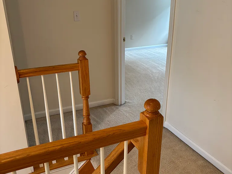 101 Quigley Ct — Photo 27