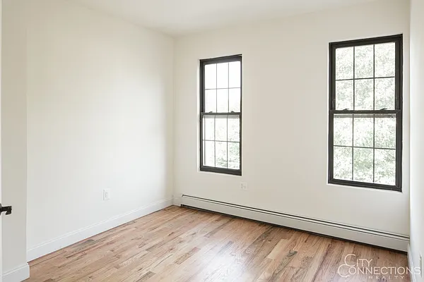 Rented by City Connections Realty | media 9