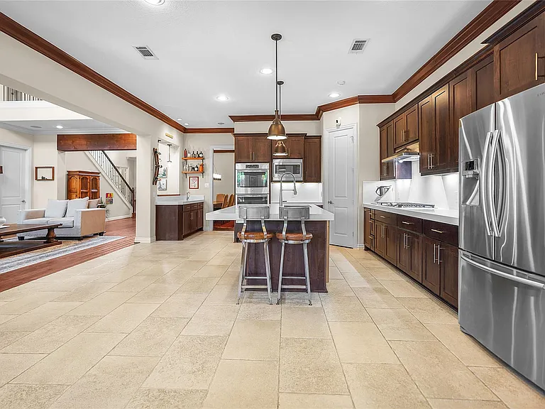 1826 Jade Hollow Ln — Photo 5