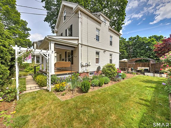 2nd image of 200 Leete Street