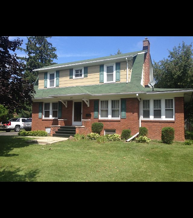 1st image of 841 W Galena Blvd