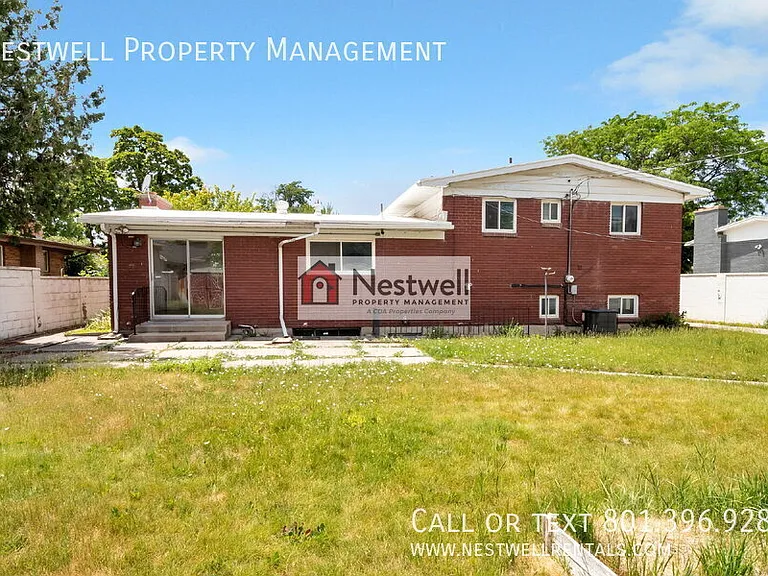 9329 S Sneddon Dr — Photo 15