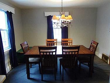4th image of 537 Clyde St