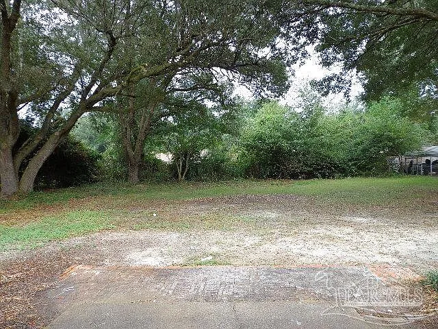 3 bed, 1430 sqft, $1,700 — Photo 2