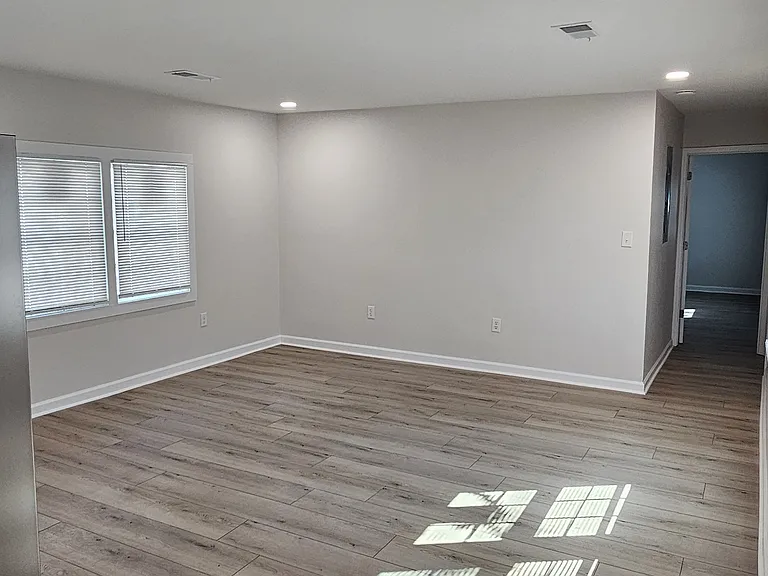 3820 Montgomery Ave — Photo 6