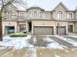 2250 Rockingham Dr #55, Oakville, ON L6H6J3