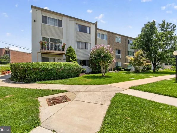 3111 University Blvd W #F4, Kensington, MD 20895
