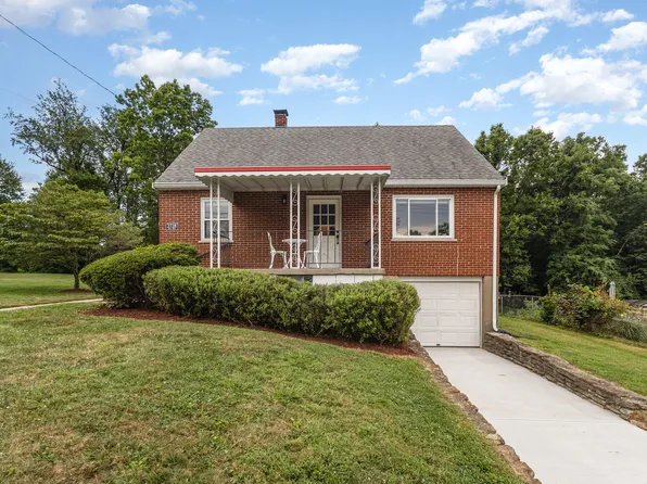 2728 Coral Dr, Hebron, KY 41048