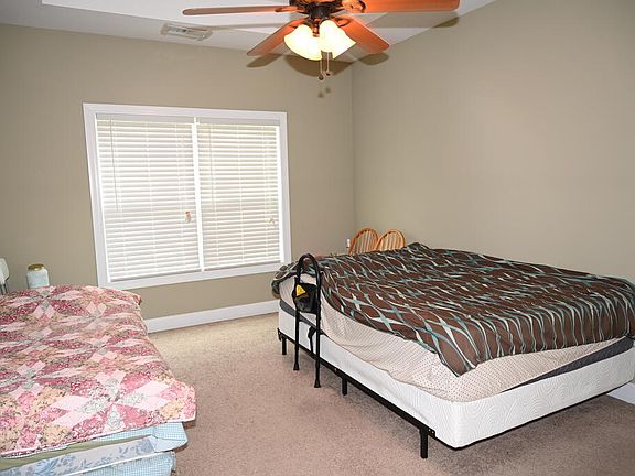 4th image of 218 Ammonwood Dr