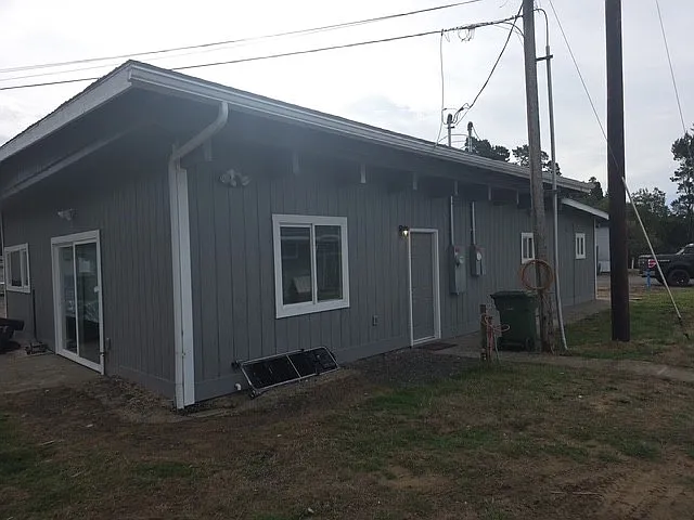 3 bed, 1750 sqft, $2,200 — Photo 2