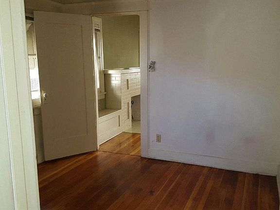 Bedroom, view into livingroom