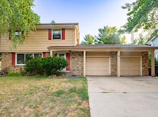 2197 Mapleview Ave, Saint Paul, MN 55109