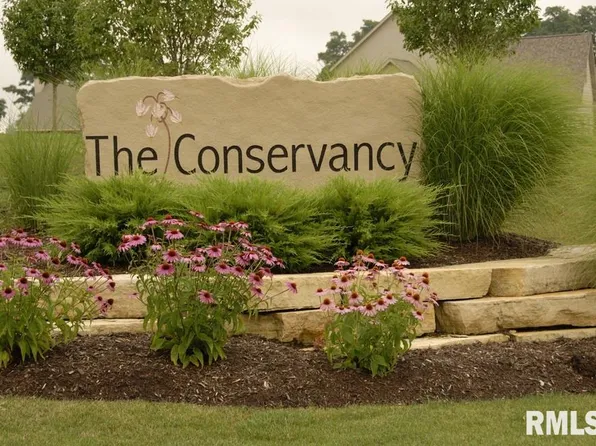 3814 Savanna Cir W, Milan, IL 61264