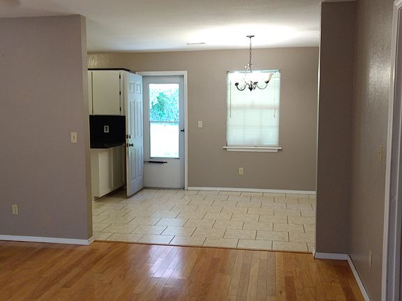 4th image of 3601 N Kenwood Ave