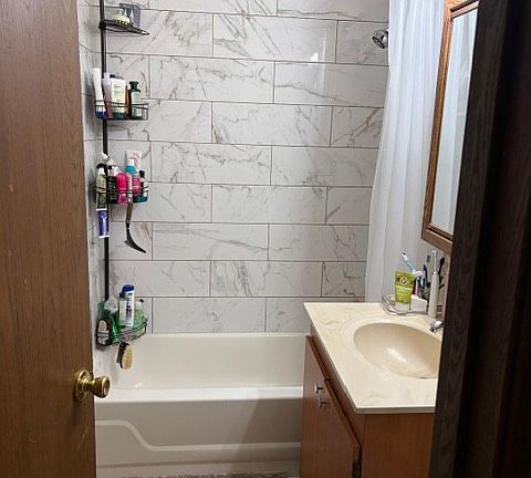 5th image of 1518 E Palmer Ln APT 3B