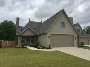 1604 Park St, Lowell, AR 72745