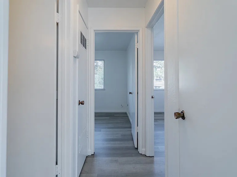 217 Berry St #H — Photo 4