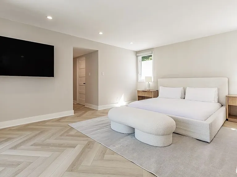 502 Evelyn Pl — Photo 14