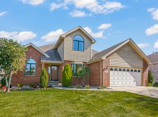 505 Senon Dr, Lemont, IL 60439